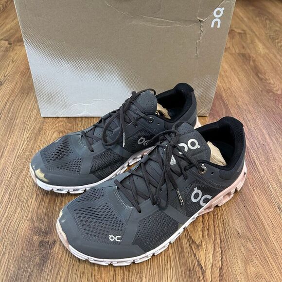 On CLOUDFLOW black running athletic training lace up shoes sneakers women’s 8 - Picture 2 of 9